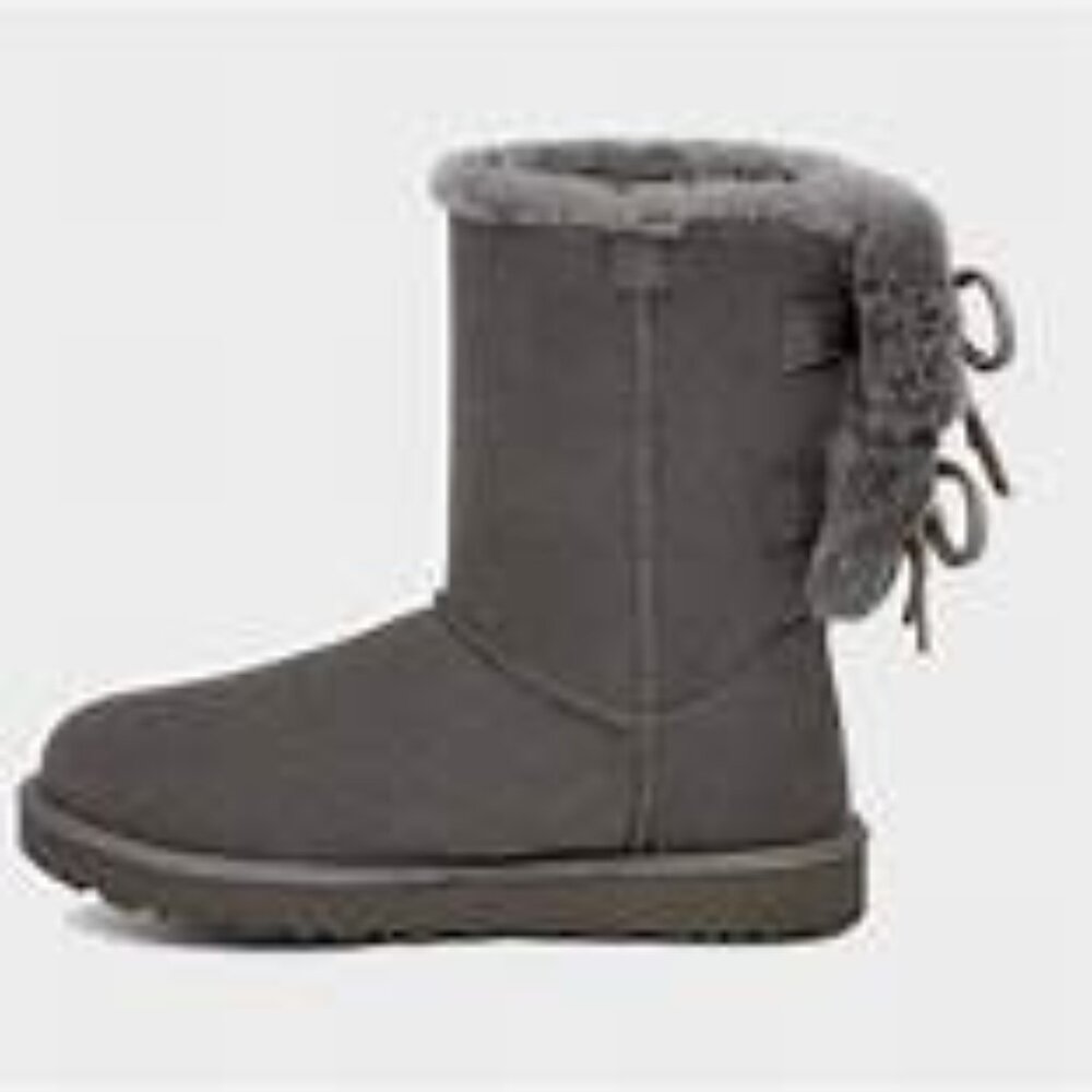 Ugg Classic Double Bow Short Boots - Picture 2 of 3